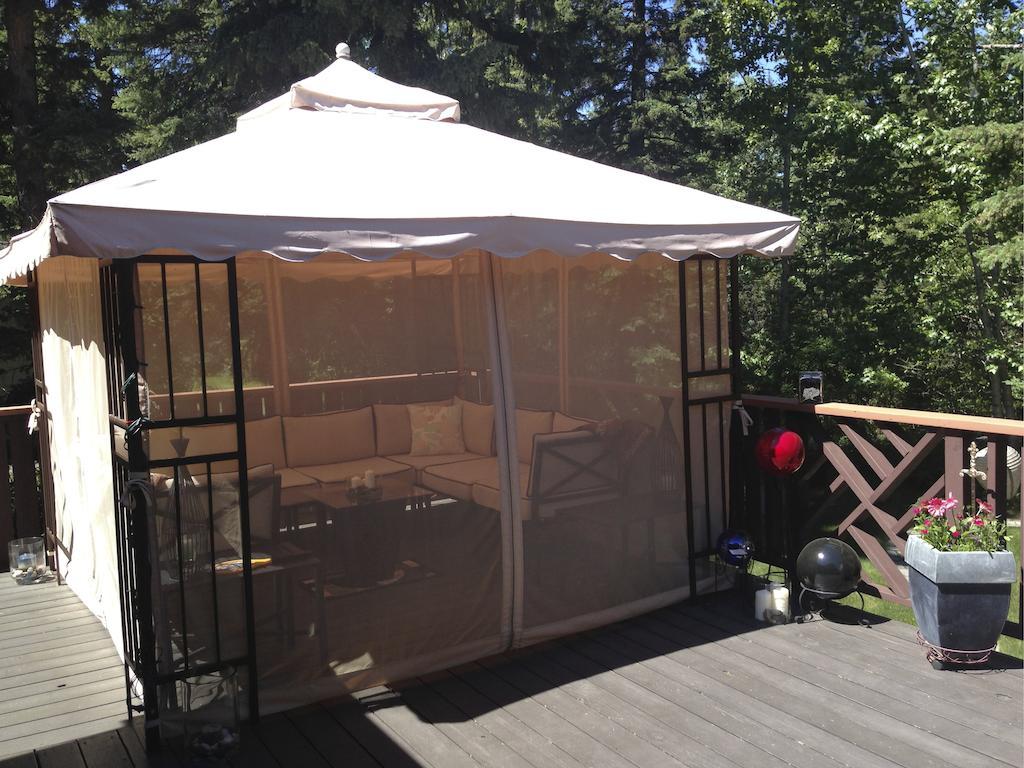 Redwood Meadows Bed And Breakfast Bragg Creek Exteriér fotografie